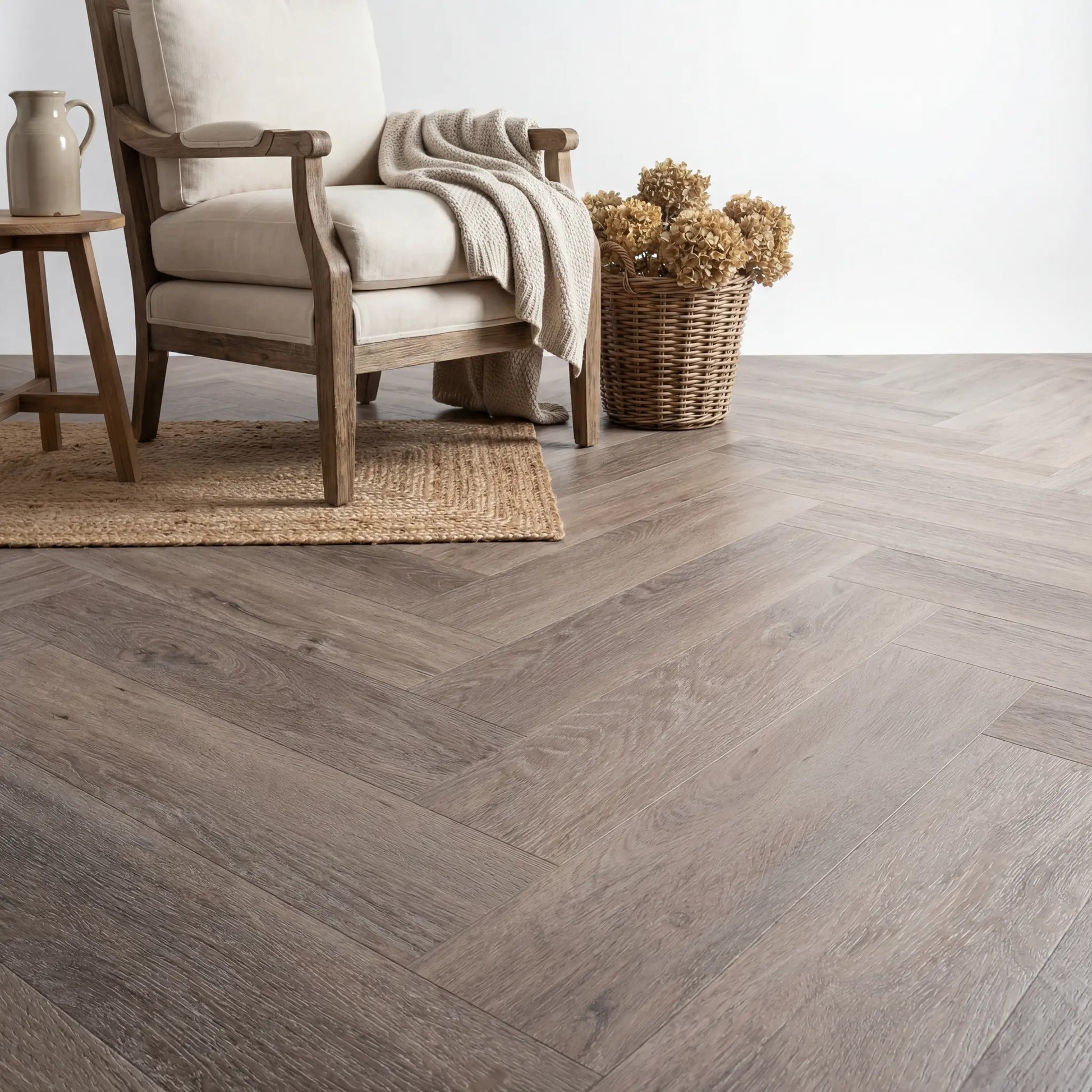 Lux Tenebrae Visgraat Smoky Oak Plak PVC yarenza