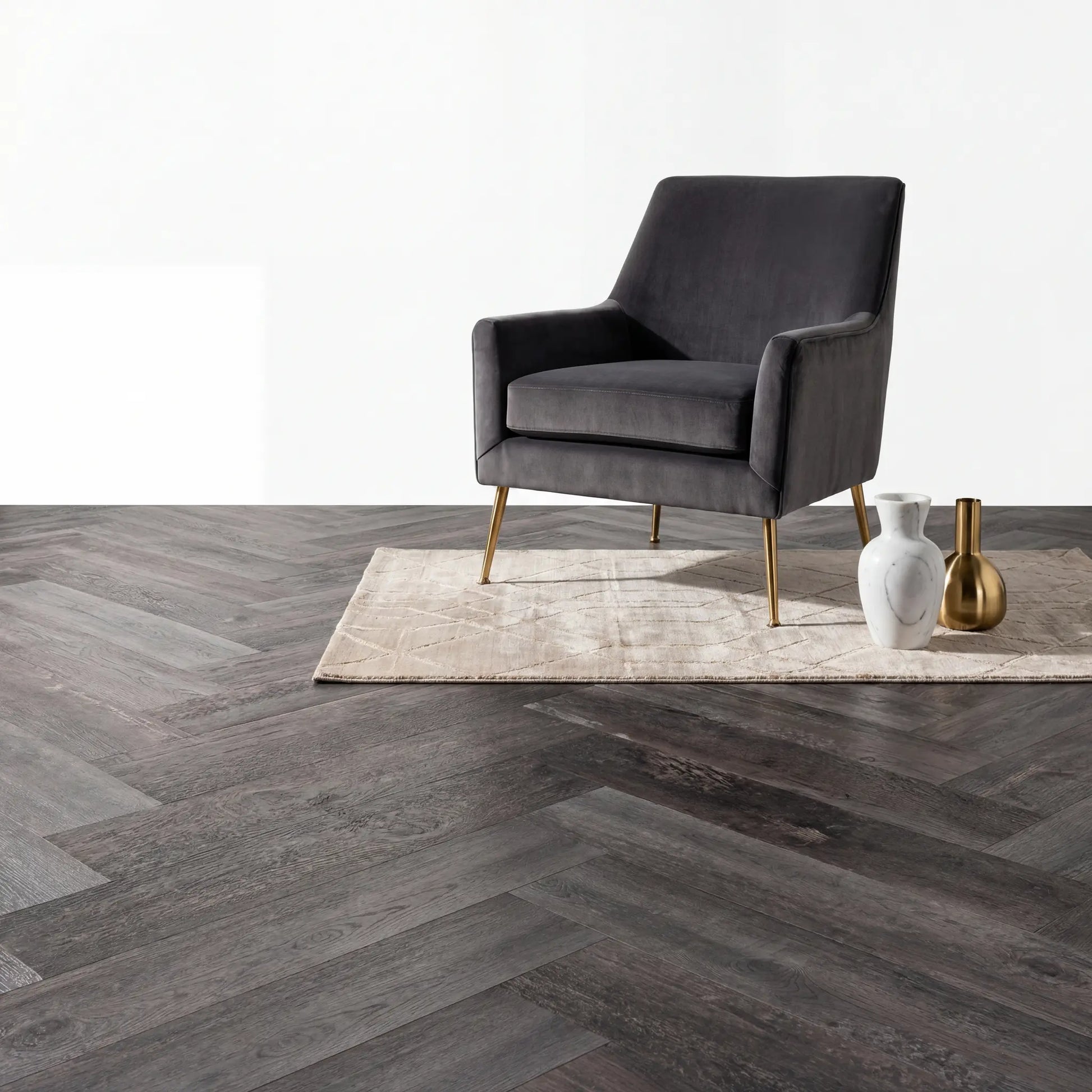 Lux Tenebrae Visgraat Charred Black Oak Plak PVC yarenza